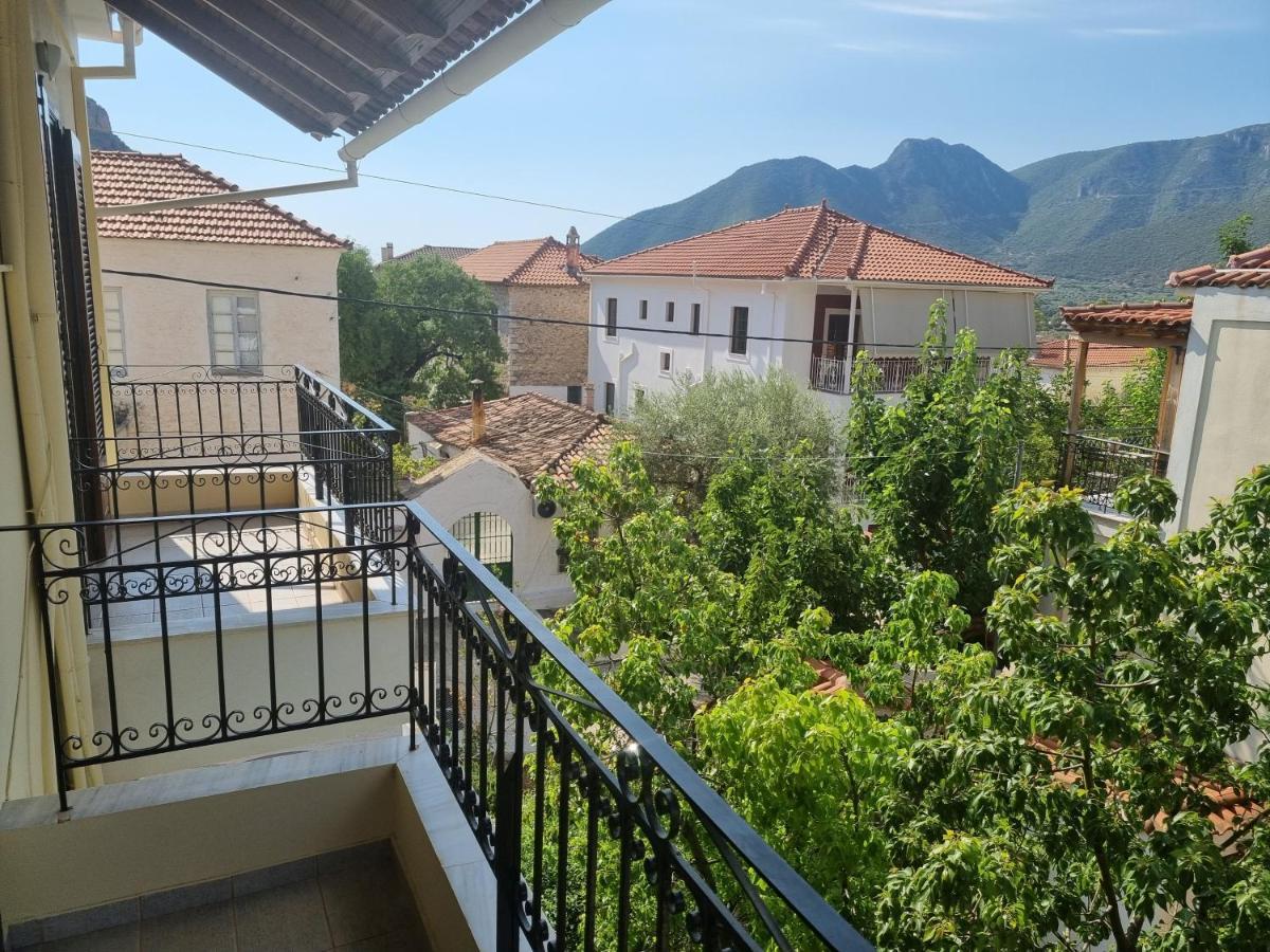 Apartment Theodoros Leonidio Luaran gambar