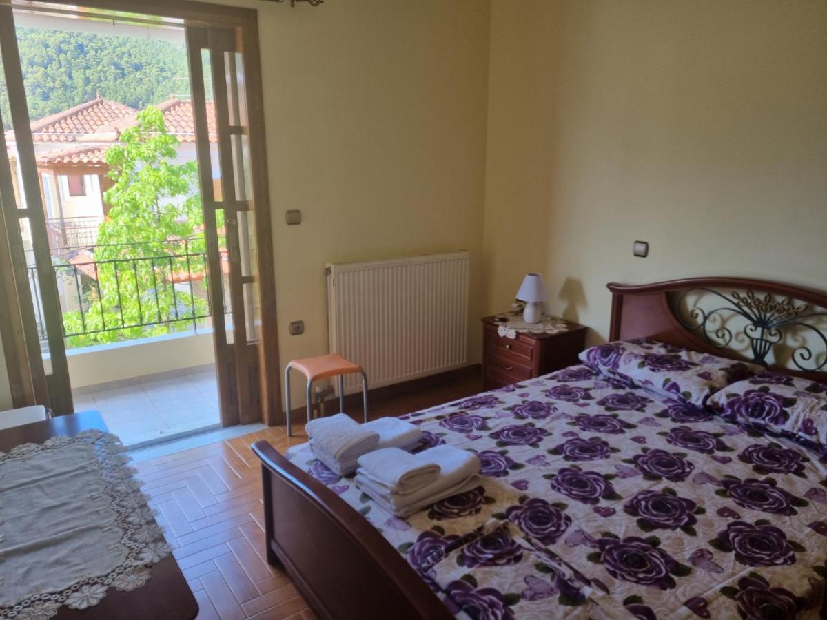 Apartment Theodoros Leonidio Luaran gambar